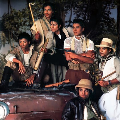 The Jacksons 1984: Jackie, Tito, Jermaine, Marlon, Michael, Randy (6 brothers)